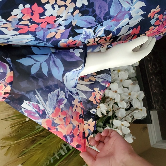 🆕️ ROZ & ALI Navy Floral Bell Sleeve Dress SIZE: 16 - Picture 4 of 11